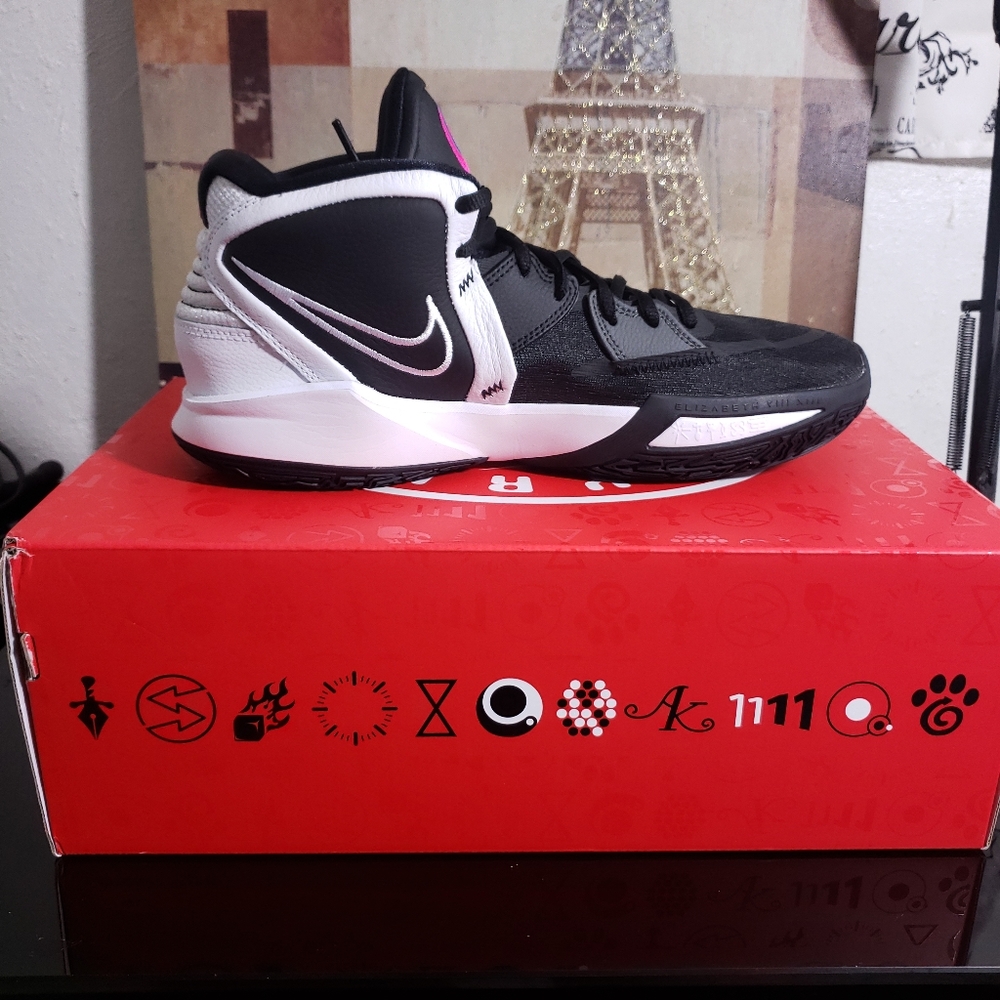 Nike Kyrie Infinity